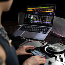 Load image into Gallery viewer, Hercules DJCINPULSE500-LTDSLV DJControl Inpulse 500 DJ Software Controller (Limited Edition Silver)
