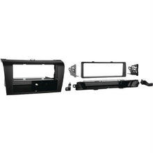 Load image into Gallery viewer, Metra 99-7504 2004 - 2009 Mazda 3 Single Din Installation Kit