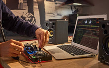 Load image into Gallery viewer, Hercules DJCONTROL-STAR Starlight DJ Controller for Serato DJ Lite