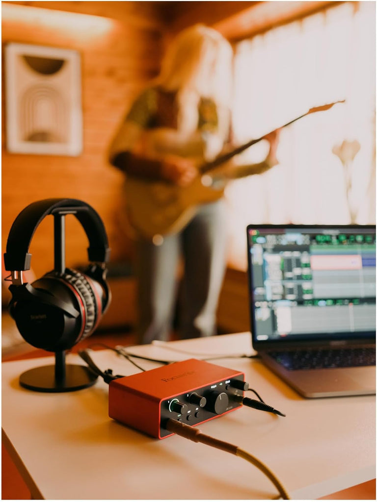 Focusrite Scarlett Solo USB Audio Interface Headphones + Pop Filter + XLR Cable
