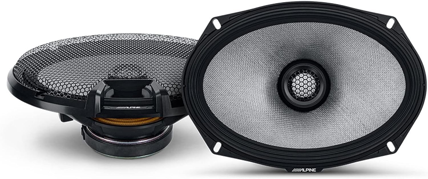 Alpine ILX-W670 Digital Indash Receiver & Two Pairs Alpine R2-S69 Type R 6x9 Coaxial Speaker & PAK1