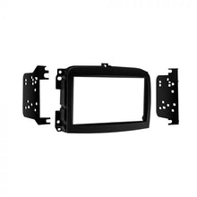 Load image into Gallery viewer, Metra 95-6521B Double DIN Installation Kit for Fiat 500L 2014-Up Vehicles + Antenna
