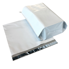 Load image into Gallery viewer, 50 Pack 30" x 36" x 5" Extra Large Expansion Poly Mailers Gusseted 3 Mil