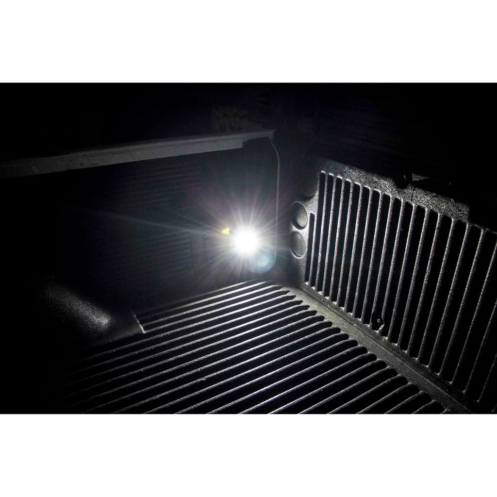 Heise HE-TL1 White Auxiliary Lighting Pod - 1.5x3 Inch, 3 LED