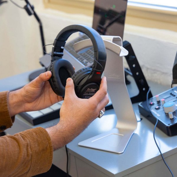 On-Stage HH7000 Headphone Hanger