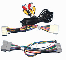 Load image into Gallery viewer, Crux RVCCH-75WM Rear-view Integration for Jeep Wrangler 2007-Up &amp; Spare Tire Mount Camera w/ Moving Guidelines