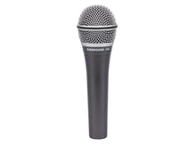 Load image into Gallery viewer, Samson SAQ8X Dynamic Microphone
