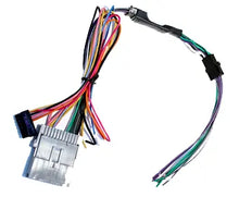 Load image into Gallery viewer, Crux SOCGM-17C Radio Replacement Interface for 2000-2013 GM Class II w/ Bose Amplified &amp; Non-Amplified Systems