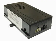 Load image into Gallery viewer, Crux SONGM-11 OnStar® Radio Replacement Interface for General Motors Class 2 Vehicles w/ Bose Amplified &amp; Non-Amplified Systems