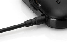 Load image into Gallery viewer, Hosa MHE-158 Slim TRRS Headphone Adapter
