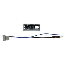 Load image into Gallery viewer, Metra 40-NI12 Antenna Cable to Aftermarket Radio Adapter - Compatible Fits for Nissan 2007-Up