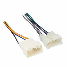 Load image into Gallery viewer, Metra 70-8121 Amp Bypass Harness - Compatible Fits for Toyota Tundra 2005-2006