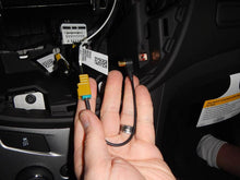 Load image into Gallery viewer, iDatalink Maestro HRN-ANT-SAT1 Antenna Adapter