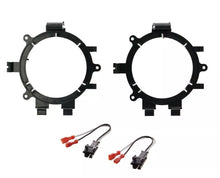 Load image into Gallery viewer, Metra 82-3002 GM Full Size P/U SUV Speaker Adaptors 1995-2014 + Harness