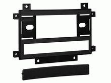 Load image into Gallery viewer, Alpine UTE-83BT In-Dash Digital Media Receiver Bluetooth 99-3410 &amp; 70-2003